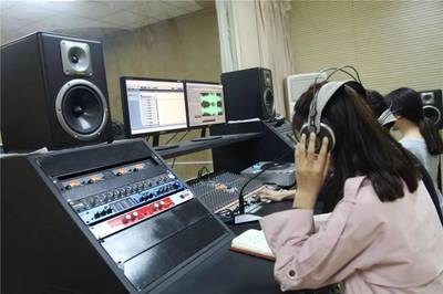 艺术与传媒系专业解读 视觉传达设计、环境设计、播音与主持艺术、广播电视编导